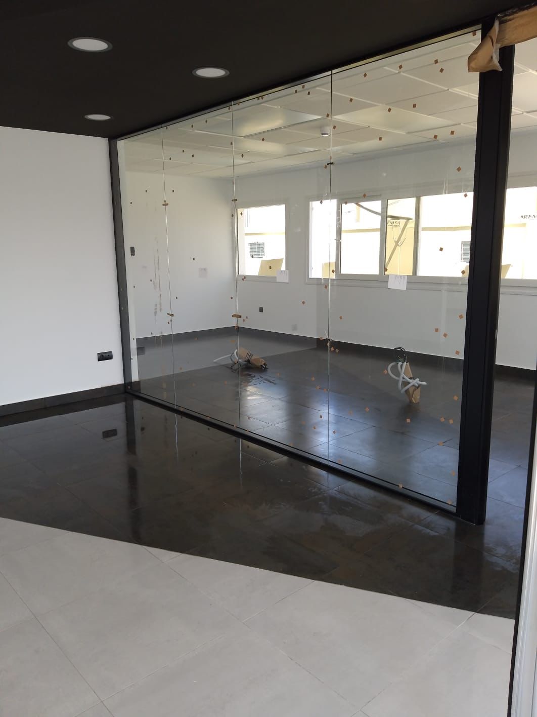 Obra Oficina Decal Principal